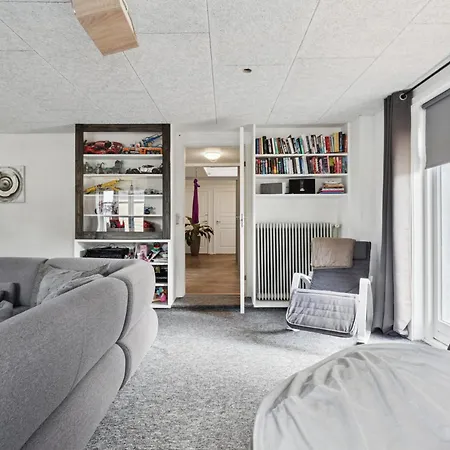 Cosy And Modern House In Peaceful Setting * Otterup