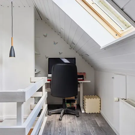 Cosy And Modern House In Peaceful Setting Otterup