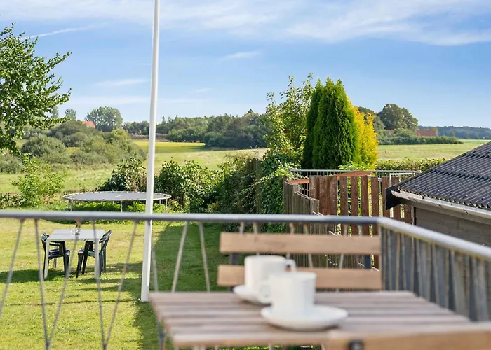 Cosy And Modern House In Peaceful Setting *