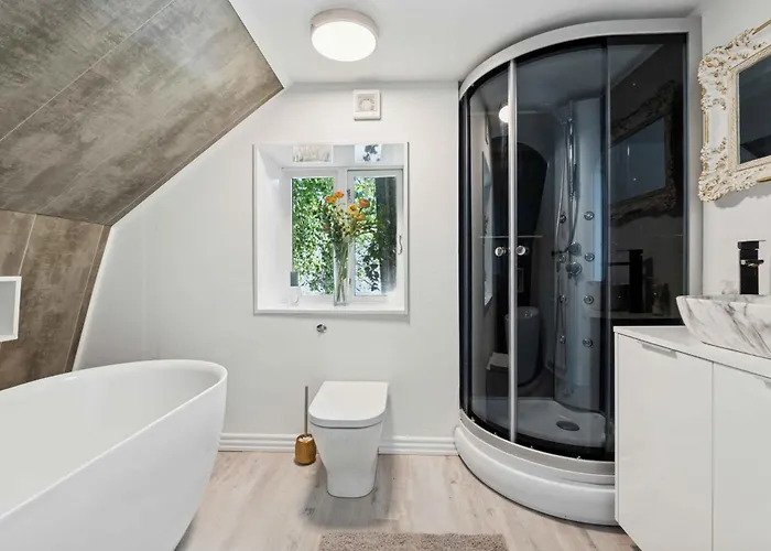 Farm stay Cosy And Modern House In Peaceful Setting Otterup