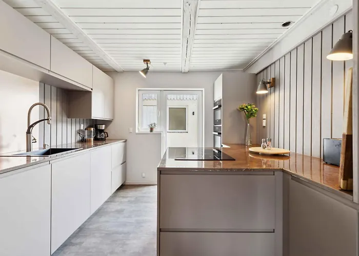 Cosy And Modern House In Peaceful Setting * Otterup