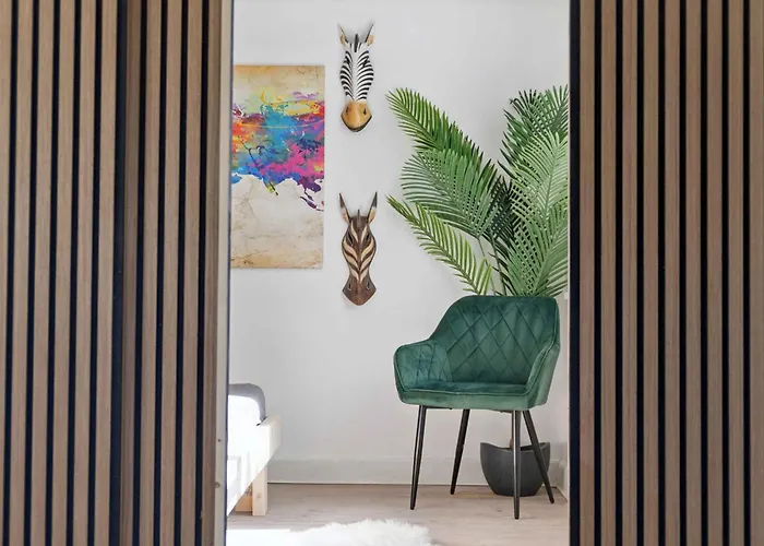 Cosy And Modern House In Peaceful Setting