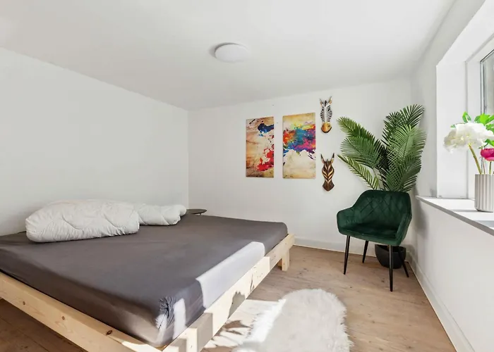 Cosy And Modern House In Peaceful Setting * Otterup